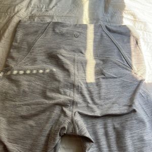 LULULEMON LEGGINGS!!